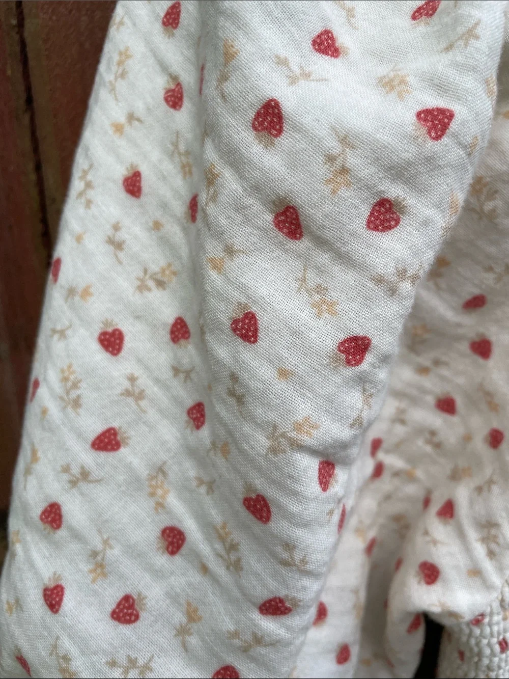 Women's Cream Strawberry Print Puff-Sleeve Maxi Dress - Picture 3 of 4